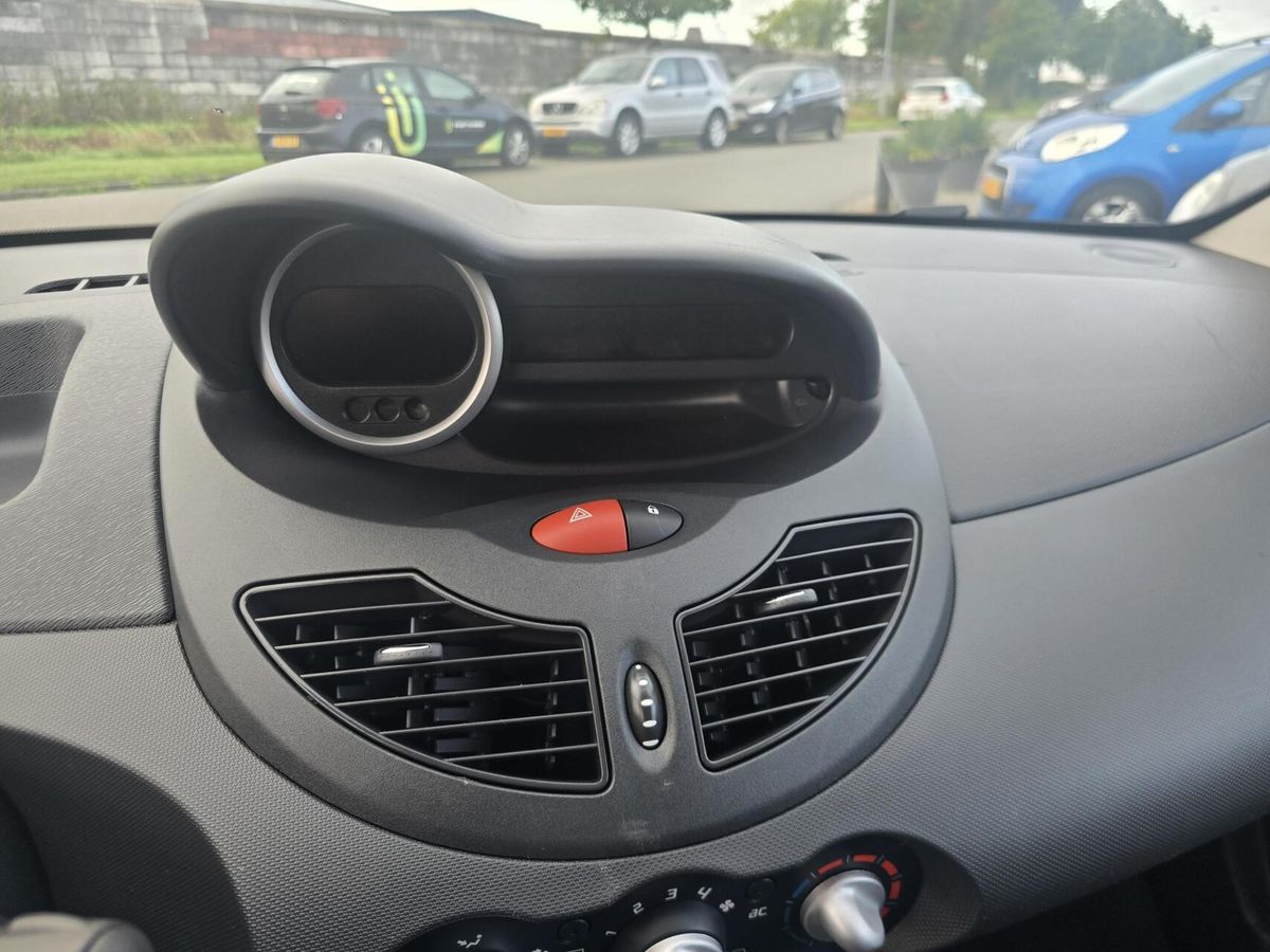 Renault Twingo, foto 15 van 17